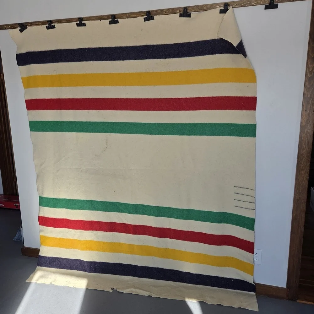 VINTAGE HUDSON'S BAY 4 POINT WOOL BLANKET~ENGLAND~77 X 92